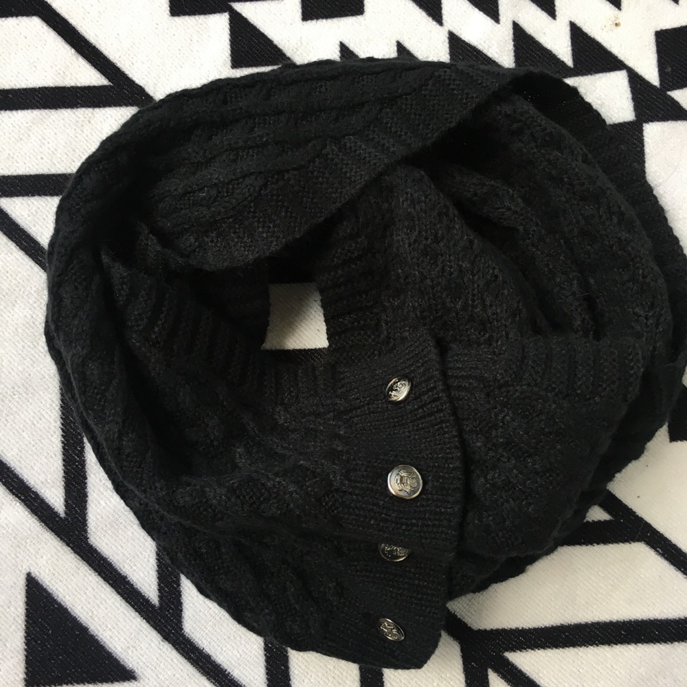 Black knit infinity scarf with metal buttons OS